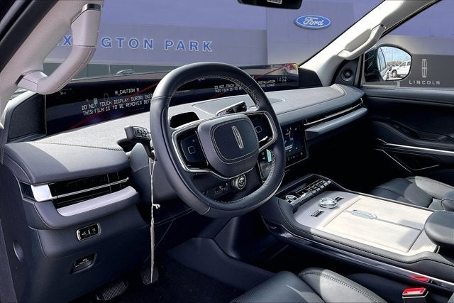 2026 Lincoln Navigator L Premiere