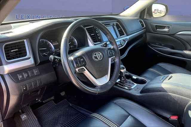 2019 Toyota Highlander Base