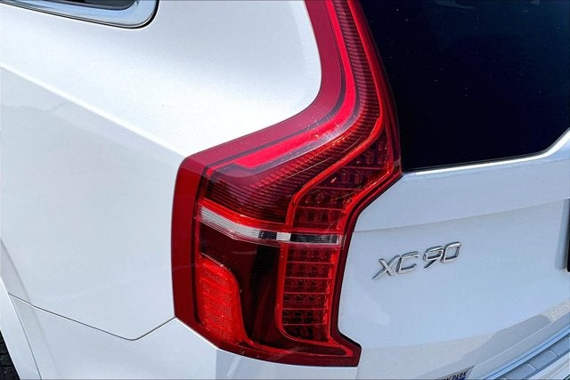 2022 Volvo XC90 Recharge Plug-In Hybrid Inscription