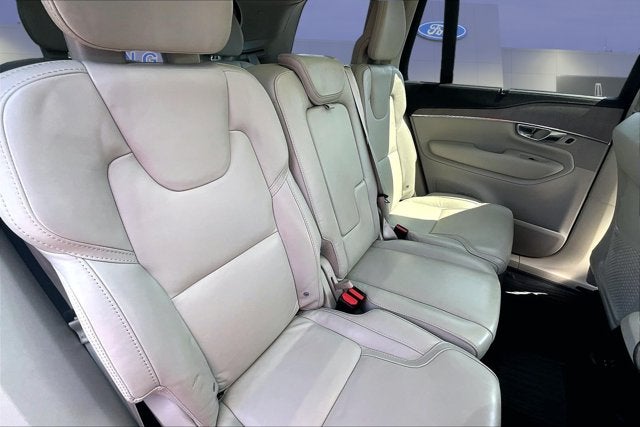 2022 Volvo XC90 Recharge Plug-In Hybrid Inscription