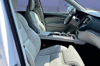 2022 Volvo XC90 Recharge Plug-In Hybrid Inscription