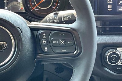 2025 Jeep Wrangler 4-Door Summit 4x4