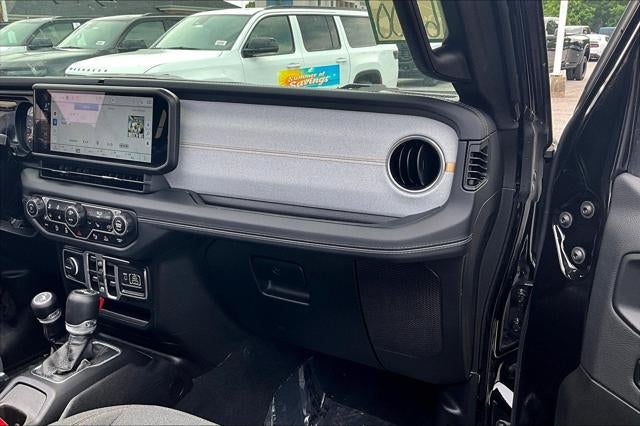 2024 Jeep Wrangler 4-Door Sahara 4x4