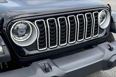 2024 Jeep Wrangler 4-Door Sahara 4x4
