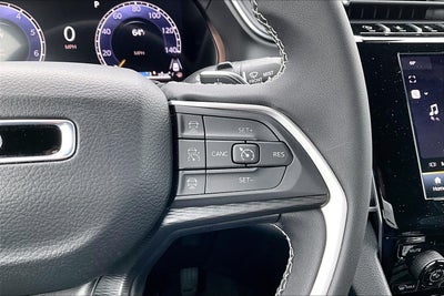 2025 Jeep Grand Cherokee Laredo X 4x4