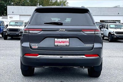 2025 Jeep Grand Cherokee Laredo X 4x4