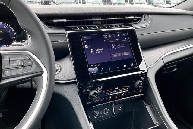2025 Jeep Grand Cherokee Laredo X 4x4