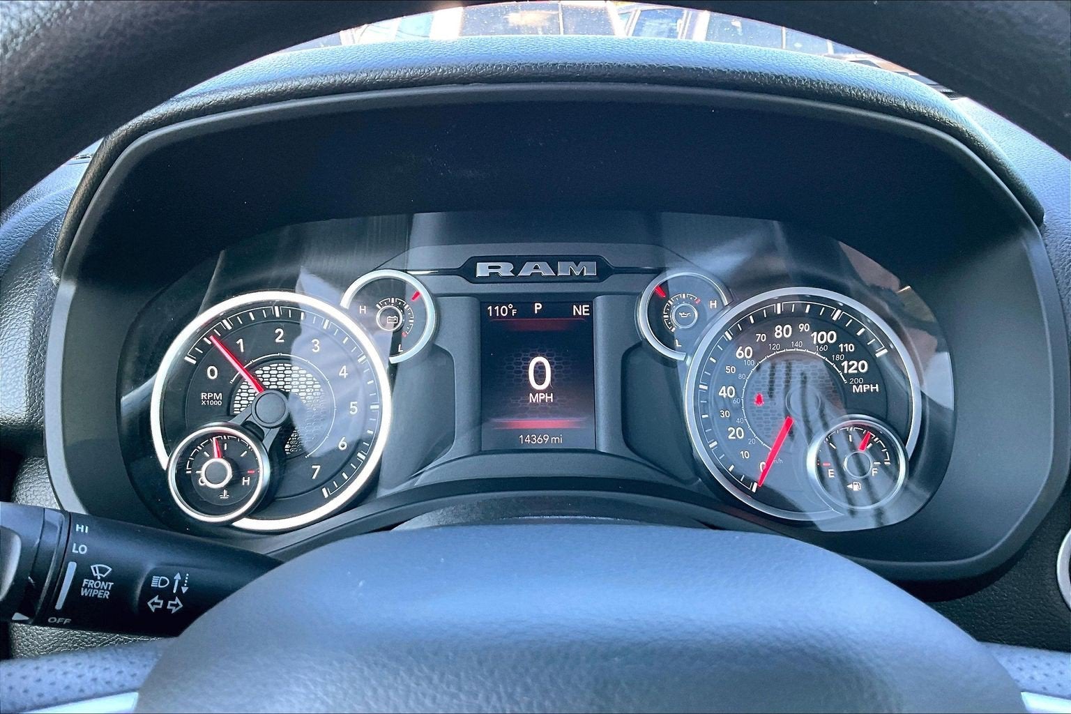 2025 RAM 1500 Tradesman Crew Cab 4x4 5'7' Box
