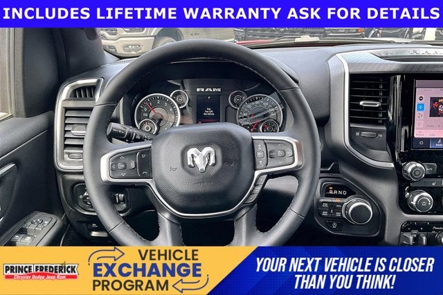 2025 RAM 1500 Big Horn Crew Cab 4x4 6'4' Box