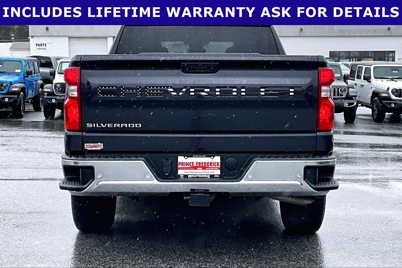 2023 Chevrolet Silverado 1500 4WD Crew Cab Short Bed WT