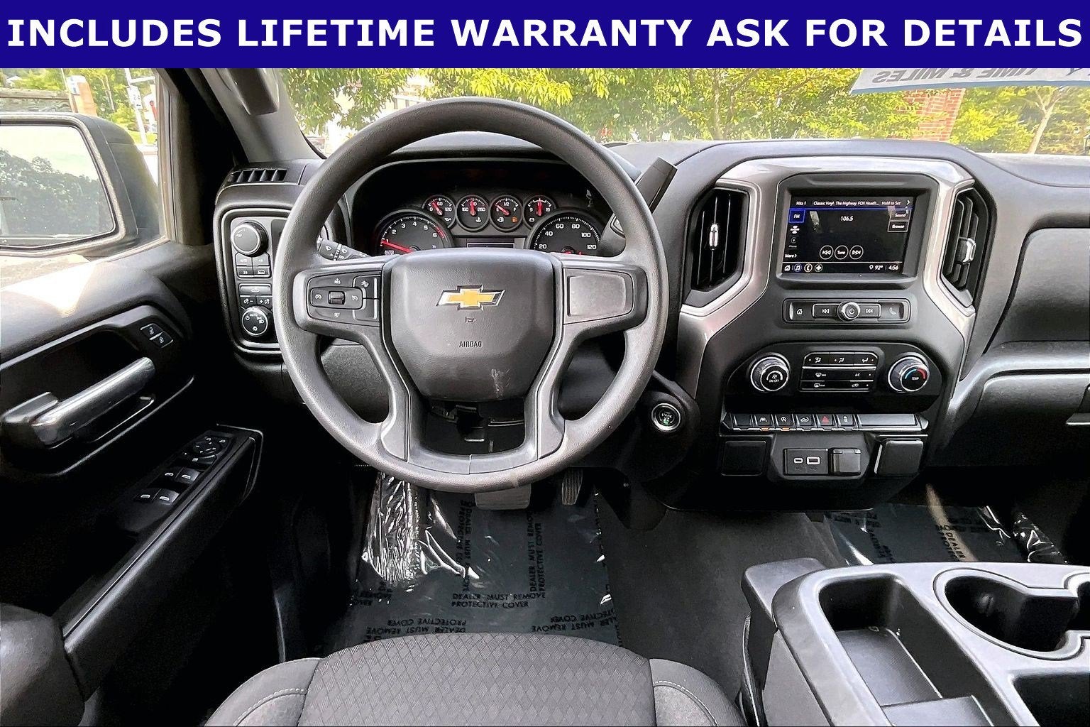 2024 Chevrolet Silverado 1500 4WD Crew Cab Short Bed Custom