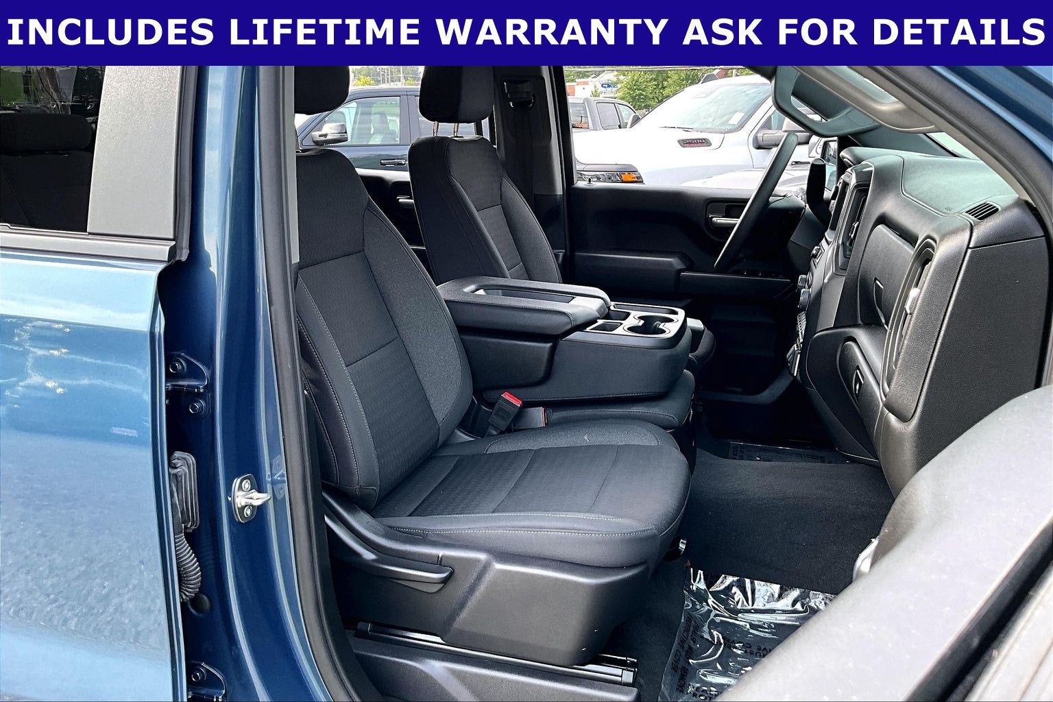 2024 Chevrolet Silverado 1500 4WD Crew Cab Short Bed Custom