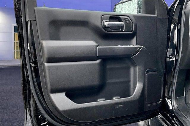 2025 Chevrolet Silverado 1500 4WD Double Cab Standard Bed Custom