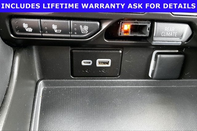 2024 GMC Yukon 4WD SLT