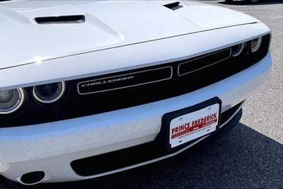 2015 Dodge Challenger SXT