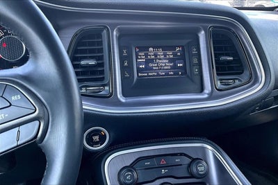 2015 Dodge Challenger SXT