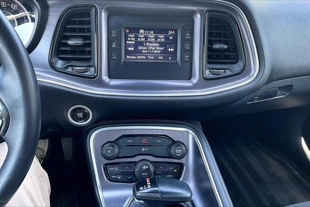 2015 Dodge Challenger SXT