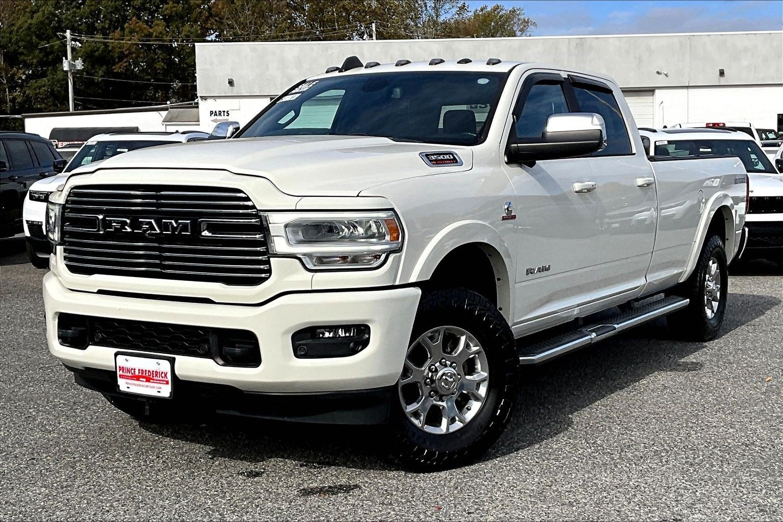 2020 RAM 3500 Laramie Crew Cab 4x4 8' Box