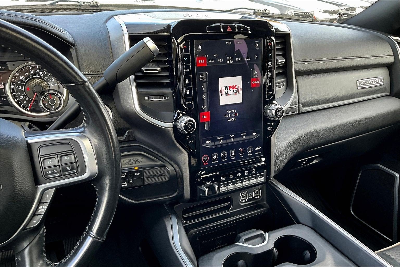 2020 RAM 3500 Laramie Crew Cab 4x4 8' Box
