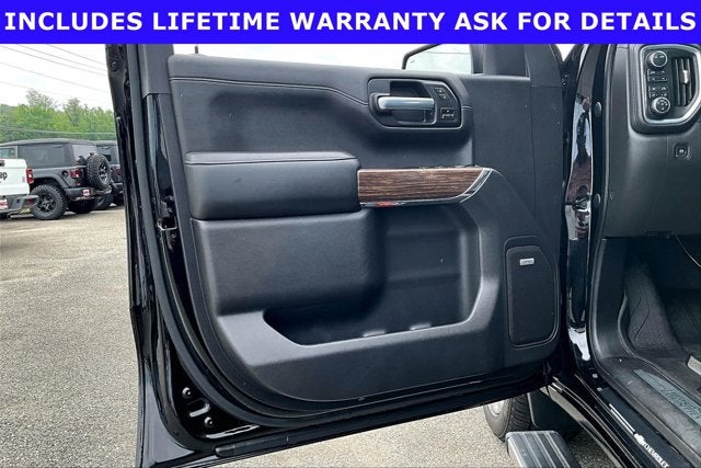 2021 Chevrolet Silverado 1500 4WD Crew Cab Short Bed High Country