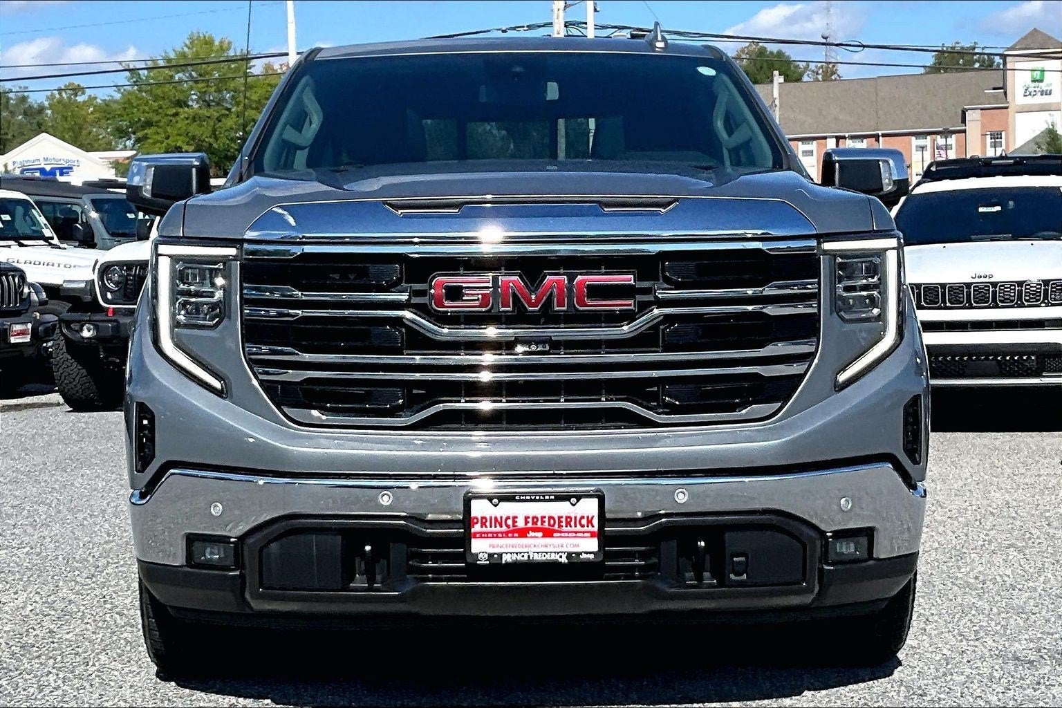 2023 GMC Sierra 1500 4WD Crew Cab Standard Box SLT