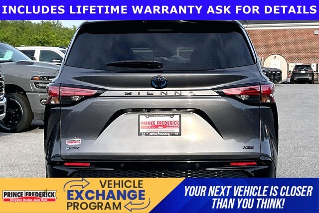 2025 Toyota Sienna XSE