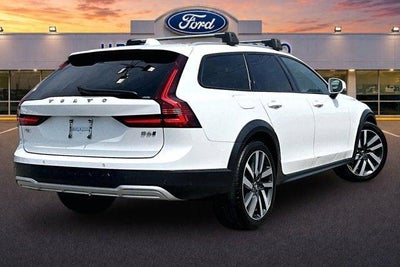 2023 Volvo V90 Cross Country B6 Ultimate