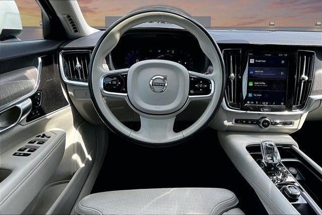 2023 Volvo V90 Cross Country B6 Ultimate