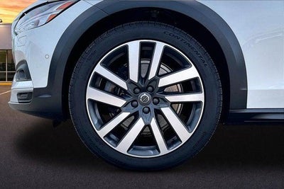 2023 Volvo V90 Cross Country B6 Ultimate