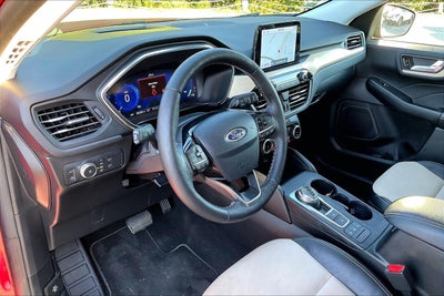 2022 Ford Escape Titanium Hybrid
