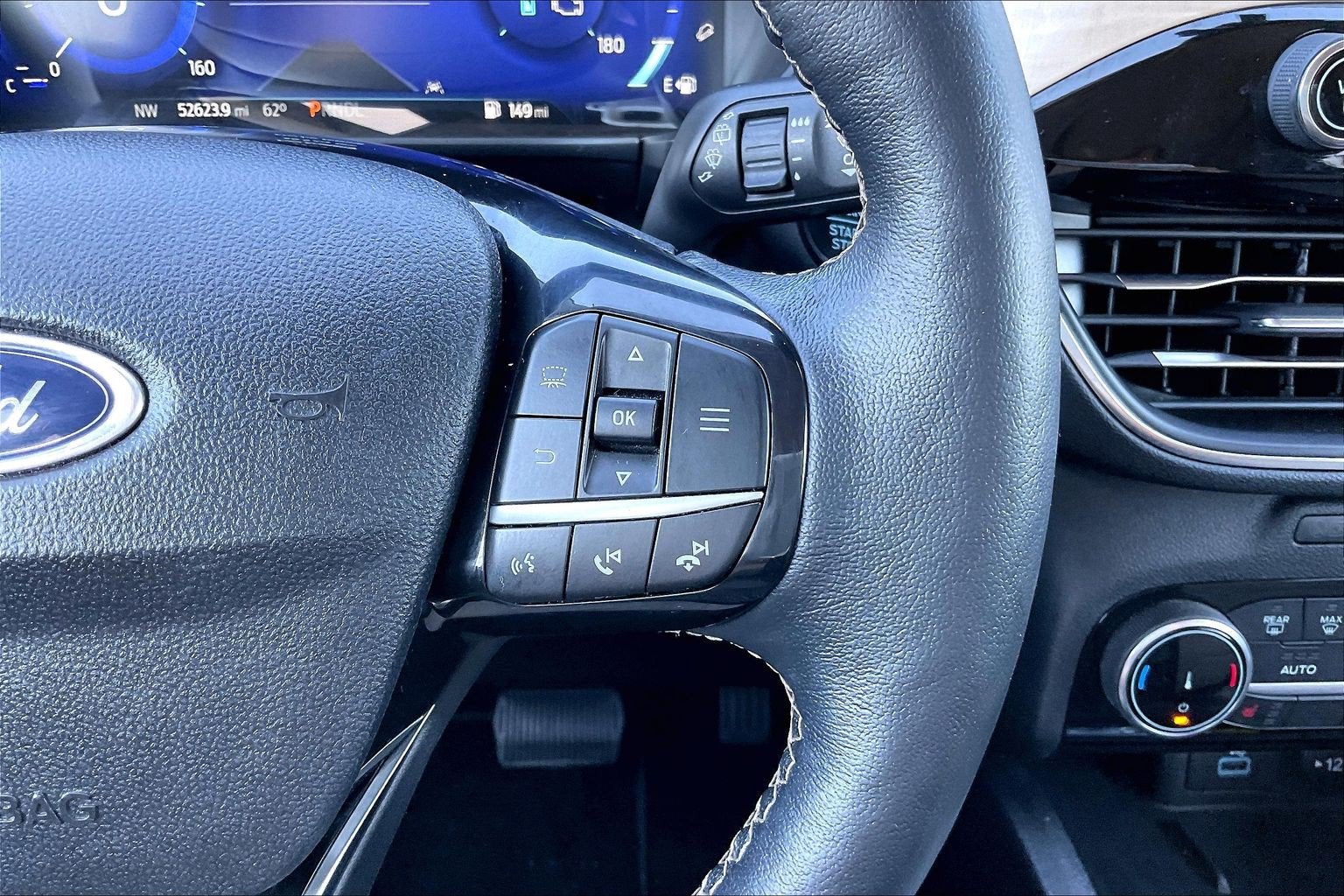 2022 Ford Escape Titanium Hybrid