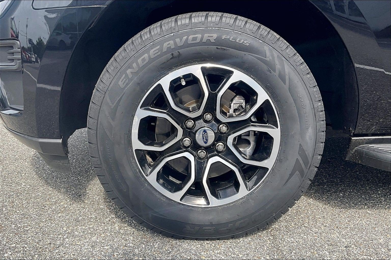 2023 Ford Expedition XLT