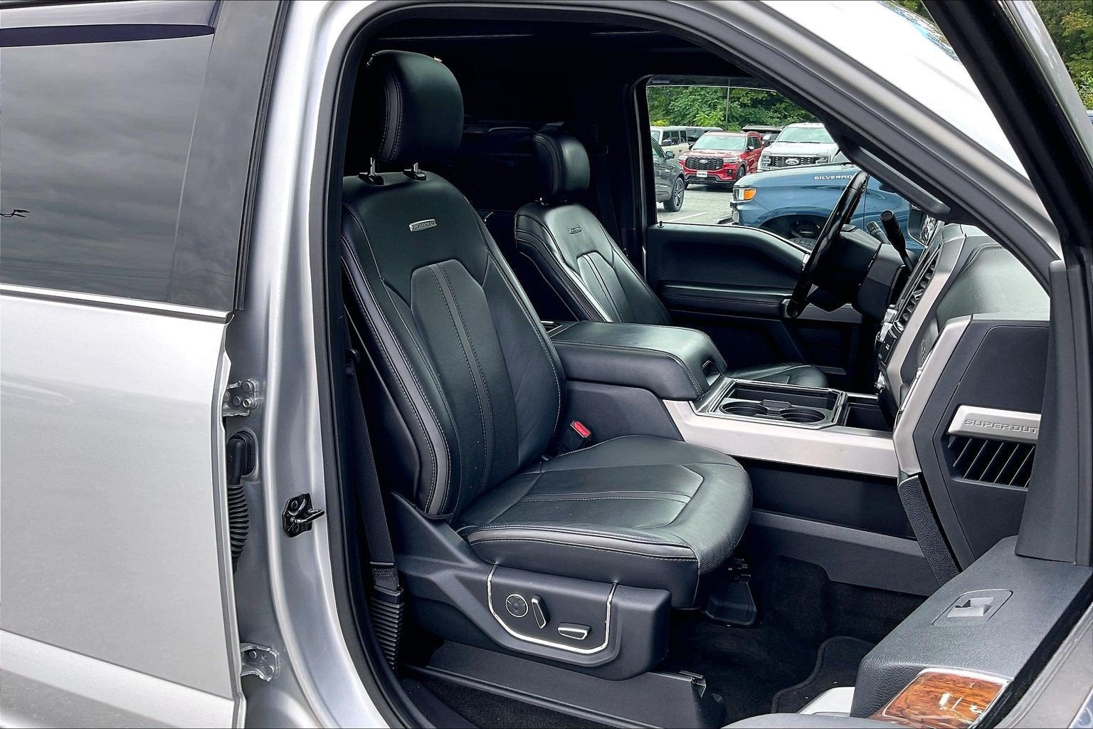 2017 Ford Super Duty F-250 SRW Platinum