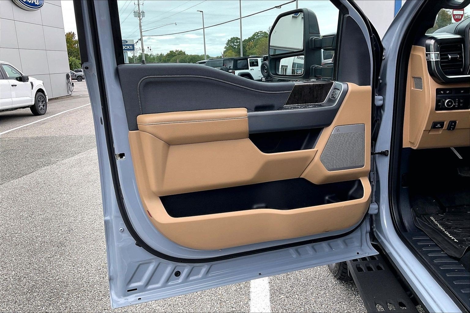 2024 Ford Super Duty F-250 SRW LARIAT