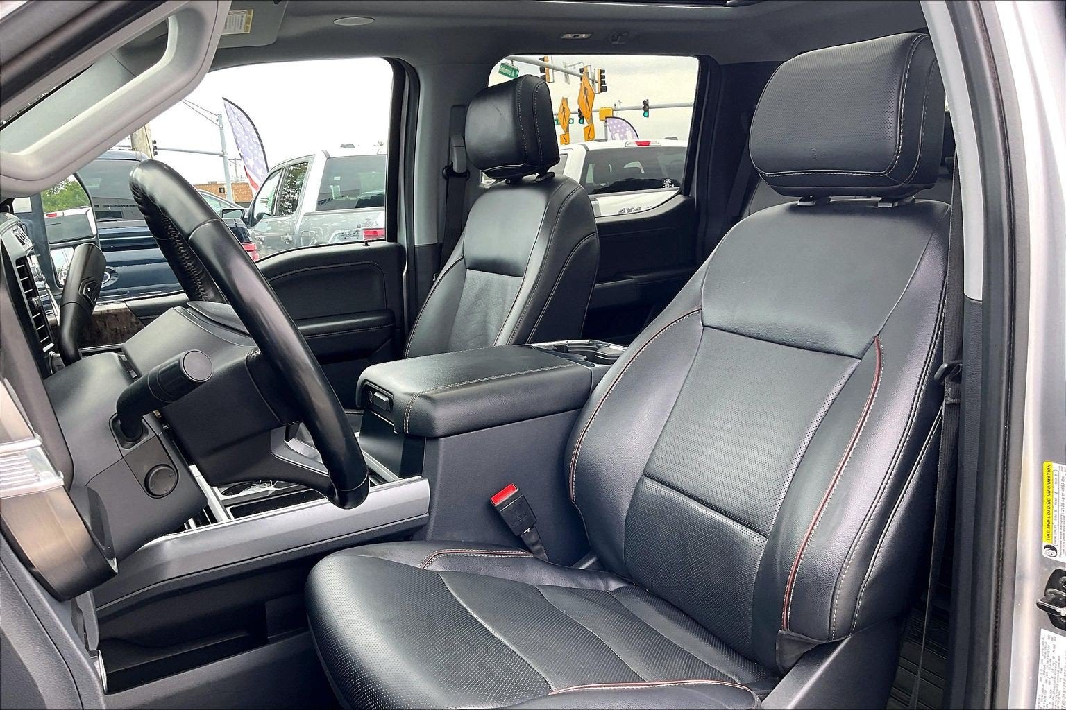 2023 Ford Super Duty F-450 DRW LARIAT