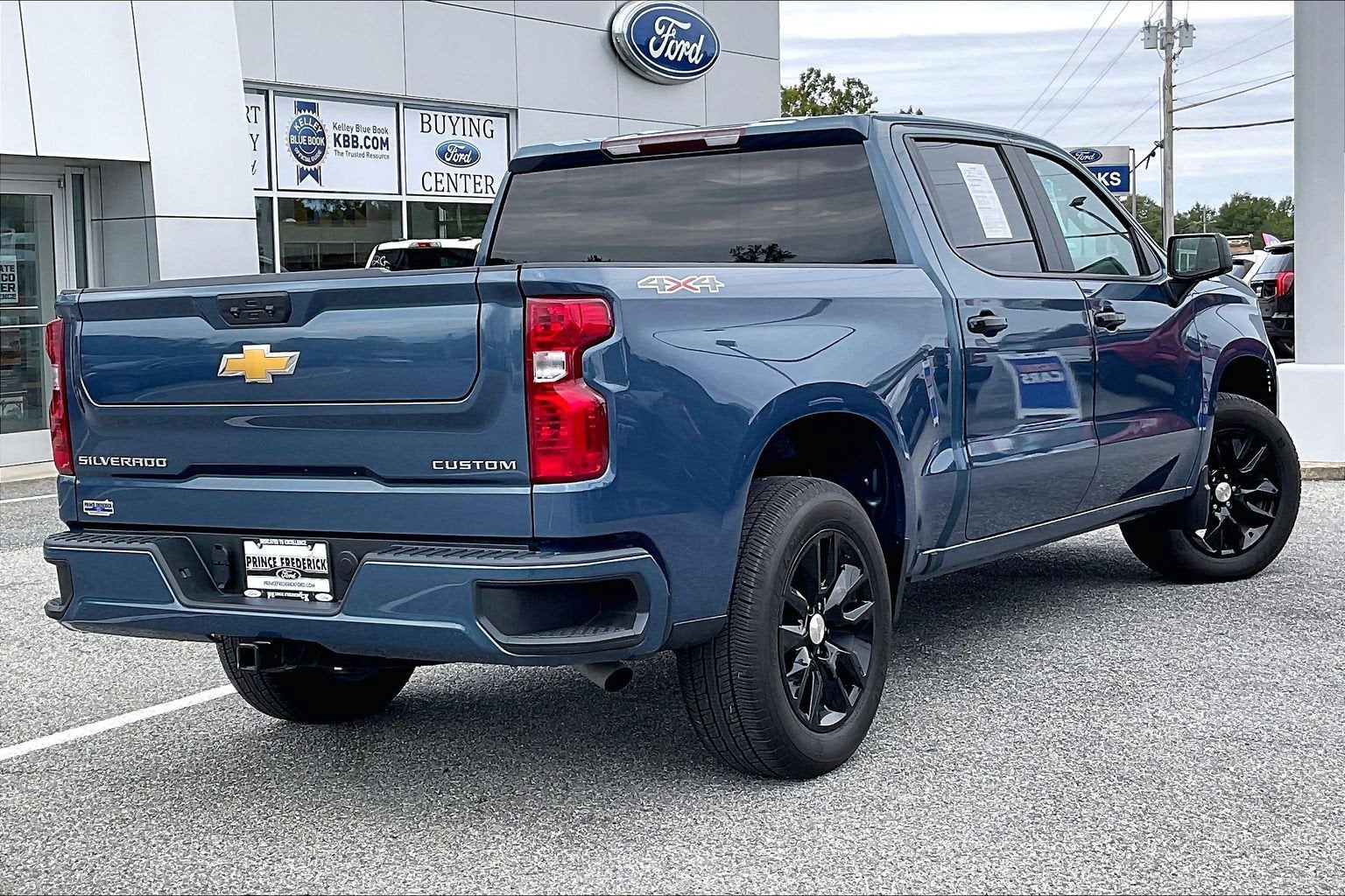 2024 Chevrolet Silverado 1500 Custom