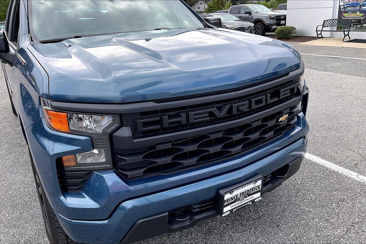 2024 Chevrolet Silverado 1500 Custom