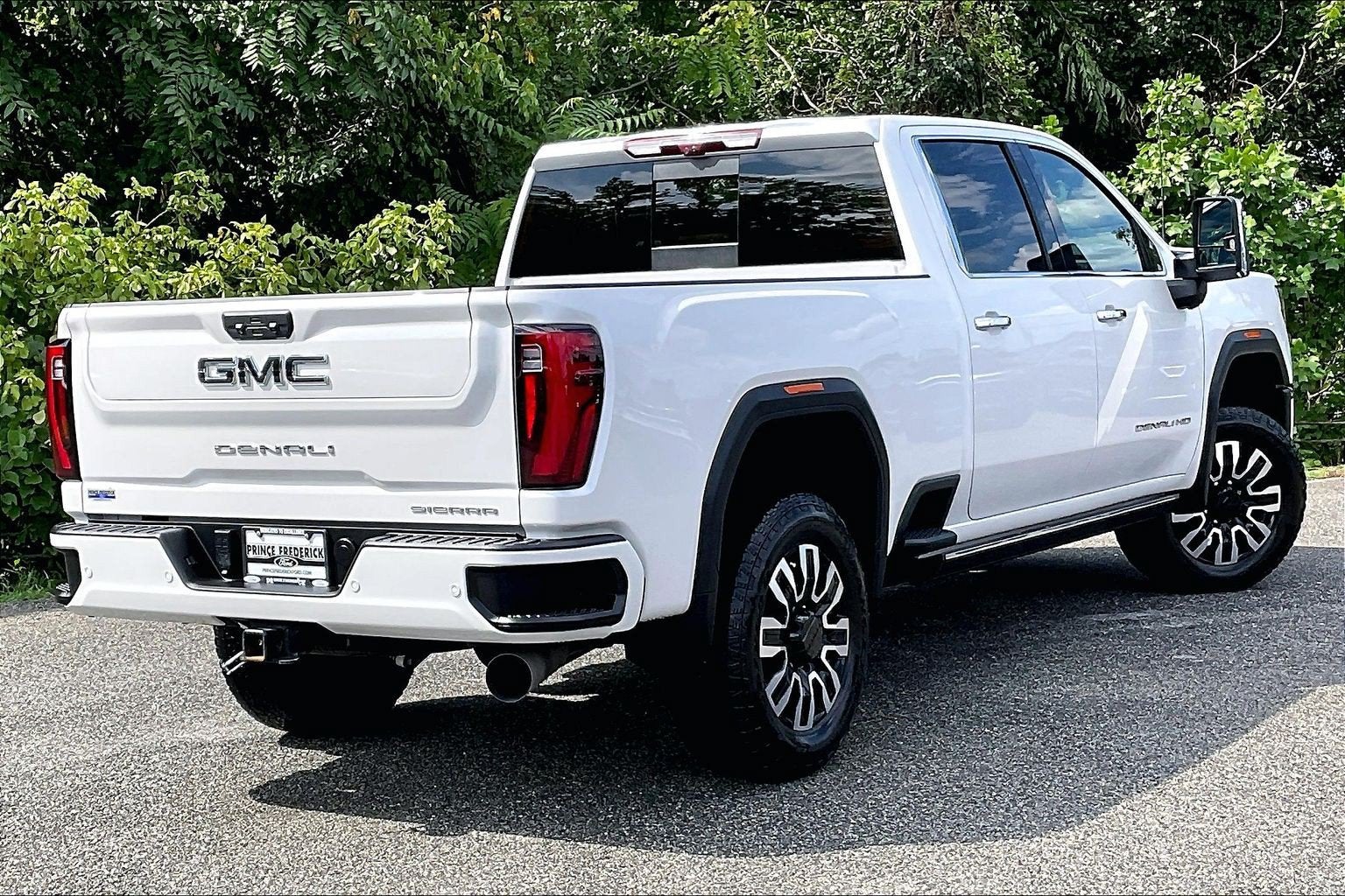 2025 GMC Sierra 2500HD Denali Ultimate