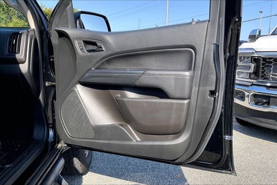 2022 GMC Canyon 4WD AT4 w/Leather