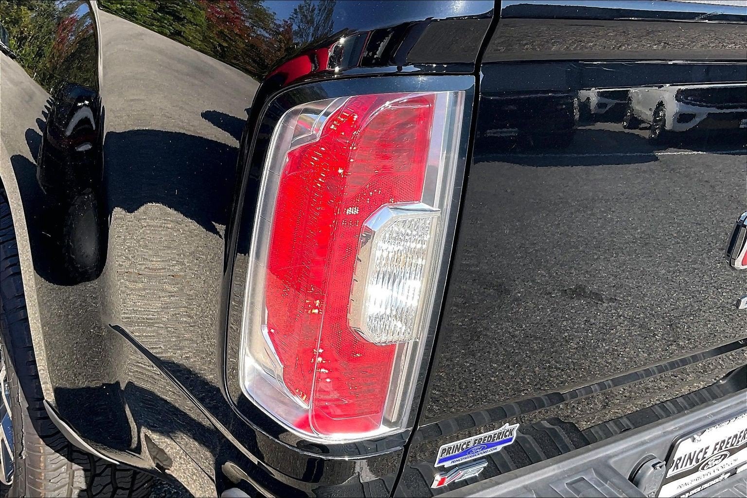 2022 GMC Canyon 4WD AT4 w/Leather
