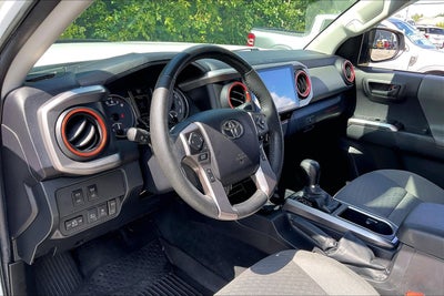 2022 Toyota Tacoma 4WD SR5