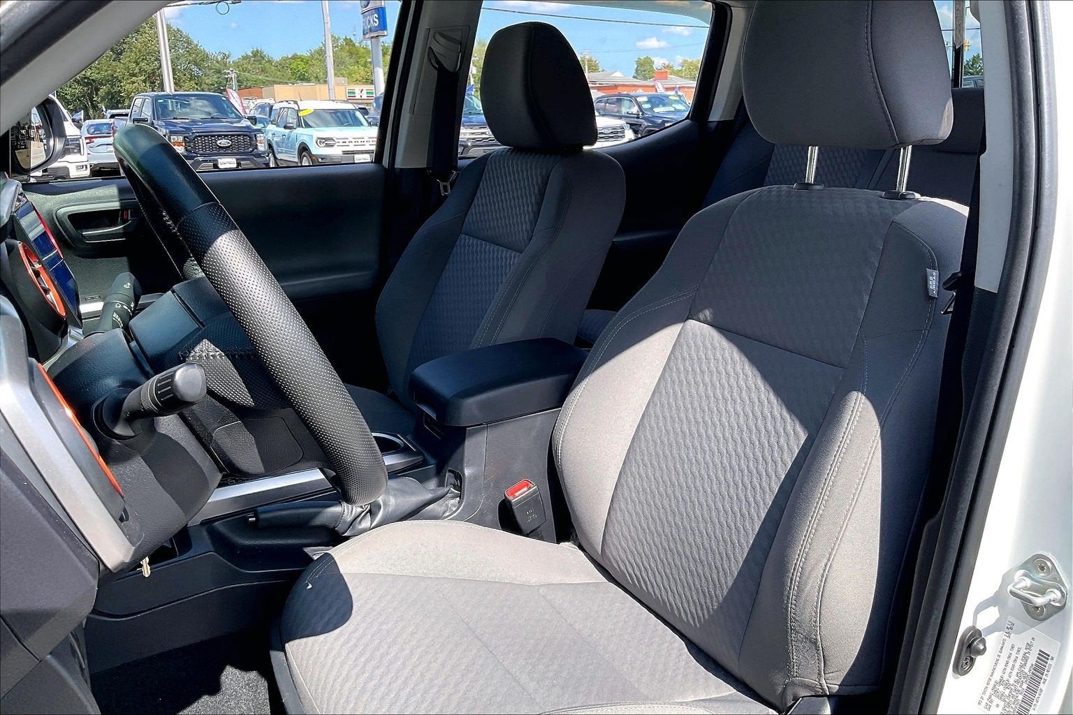 2022 Toyota Tacoma 4WD SR5