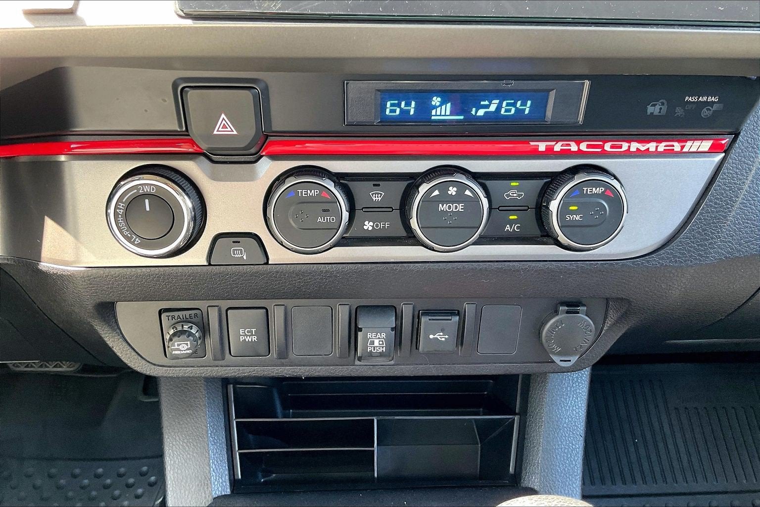 2022 Toyota Tacoma 4WD SR5