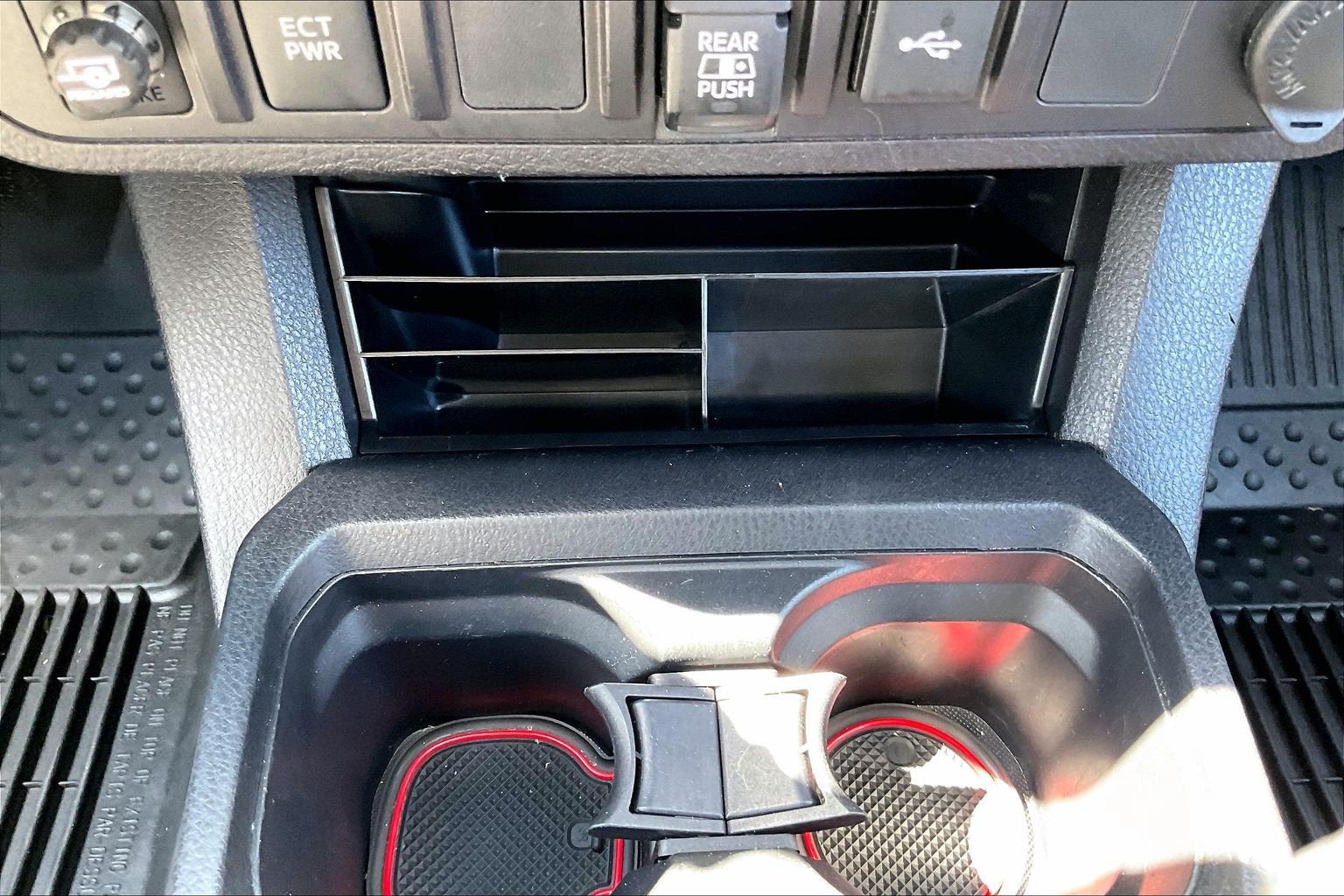 2022 Toyota Tacoma 4WD SR5
