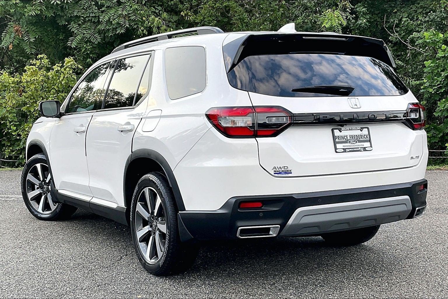 2023 Honda Pilot Elite