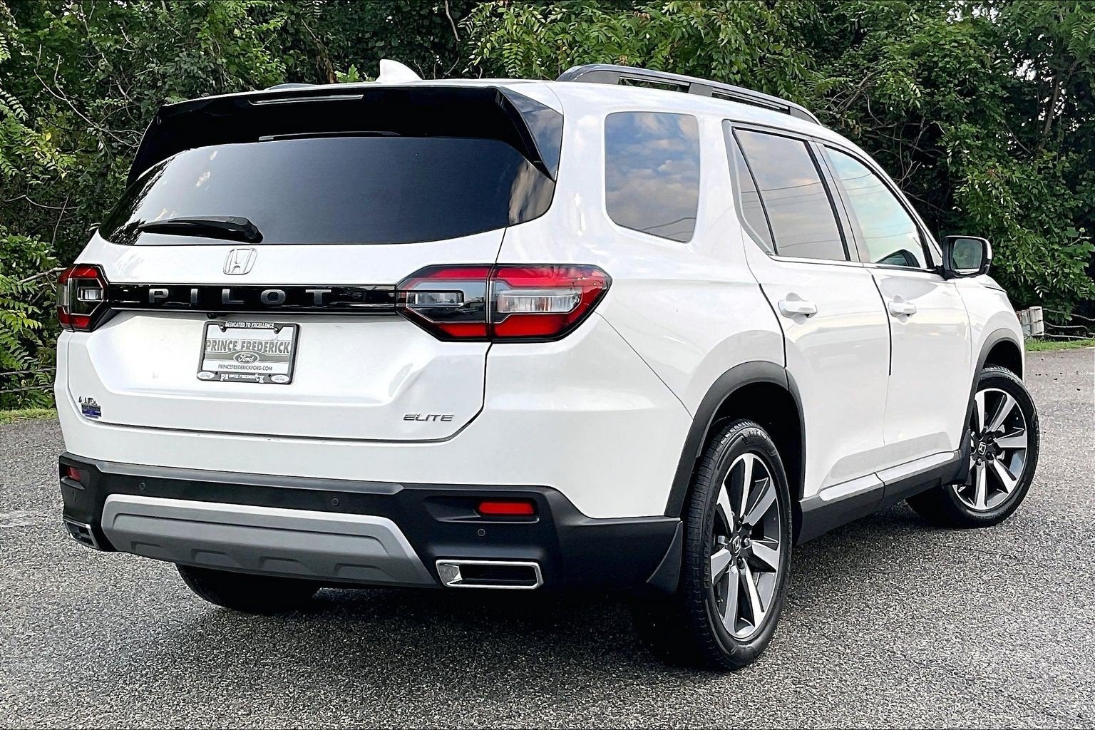 2023 Honda Pilot Elite