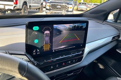 2023 Volkswagen ID.4 Pro