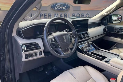 2022 Lincoln Navigator L Reserve