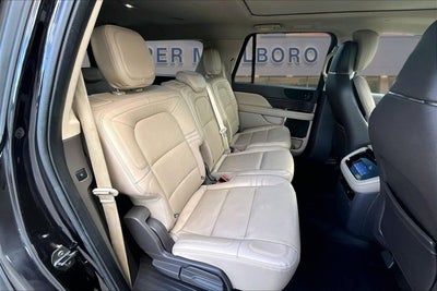 2022 Lincoln Navigator L Reserve