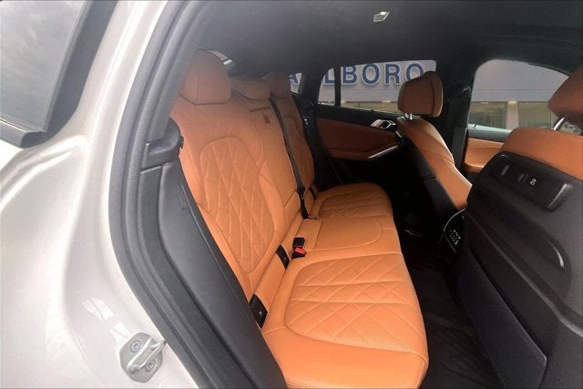 2023 BMW X6 M50i